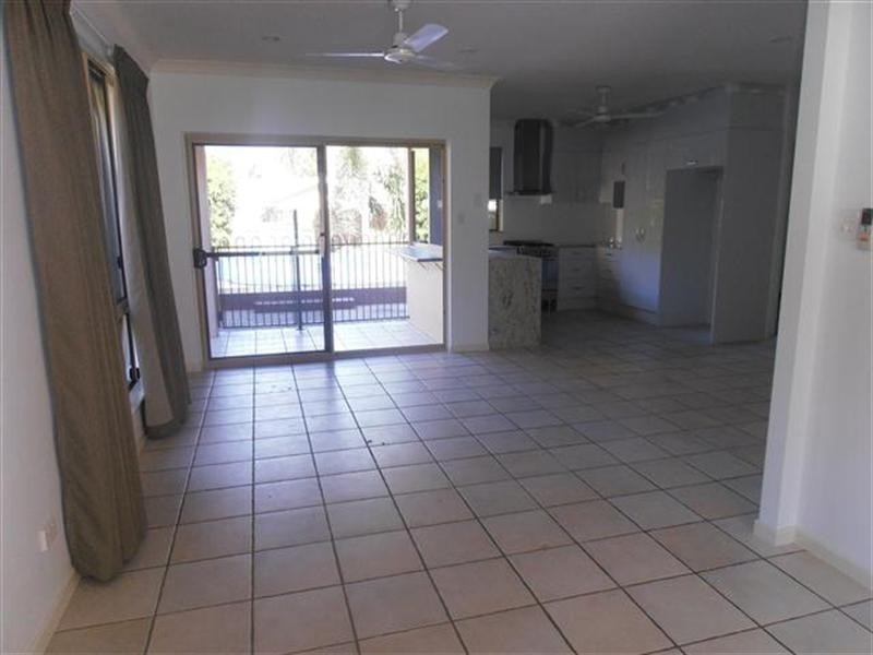 3 Scholars Place, ‘Riverside Gardens’, Douglas QLD 4814