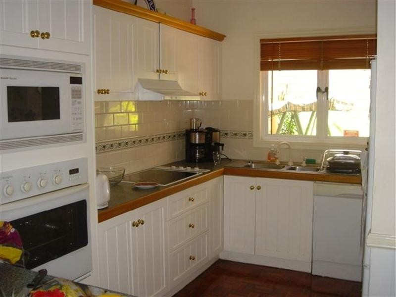 2/15 Cleveland Terrace, North Ward QLD 4810