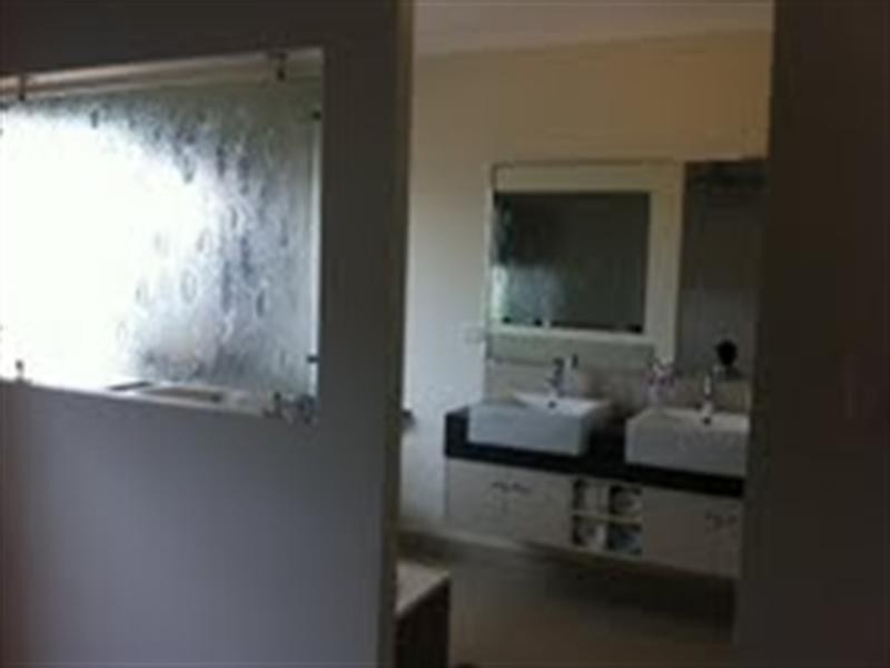 5 Rangeleigh Court, Mount Louisa QLD 4814