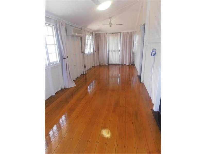 96 Ninth Avenue, Railway Estate QLD 4810