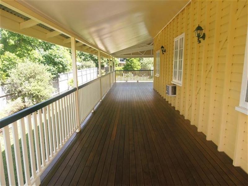 96 Ninth Avenue, Railway Estate QLD 4810