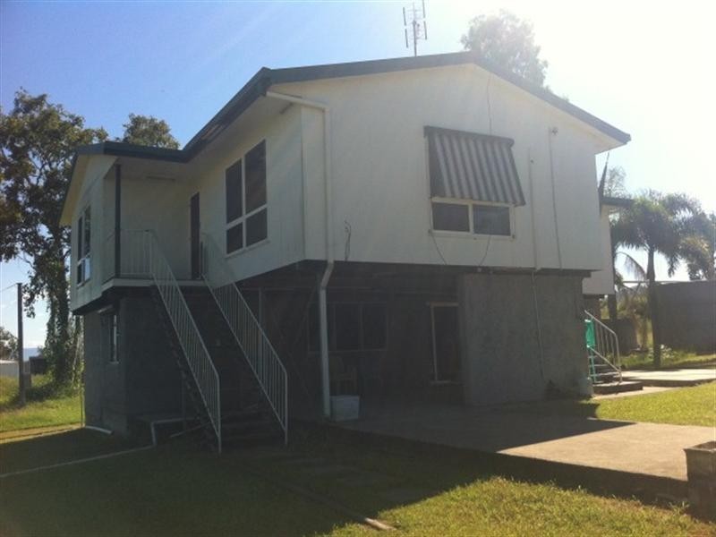 B Valley Road, Oak Valley QLD 4811