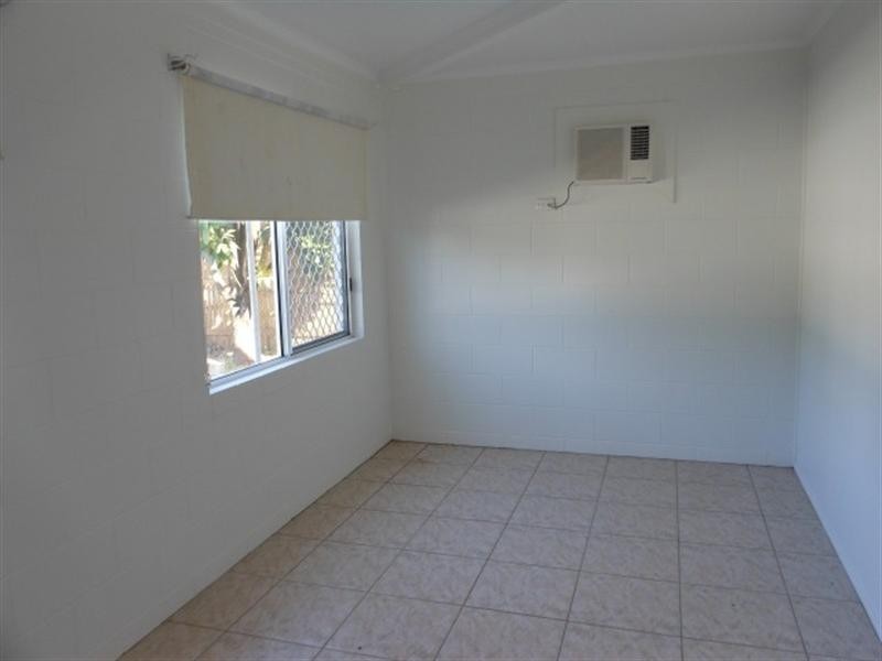 74 Ninth Avenue, Railway Estate QLD 4810