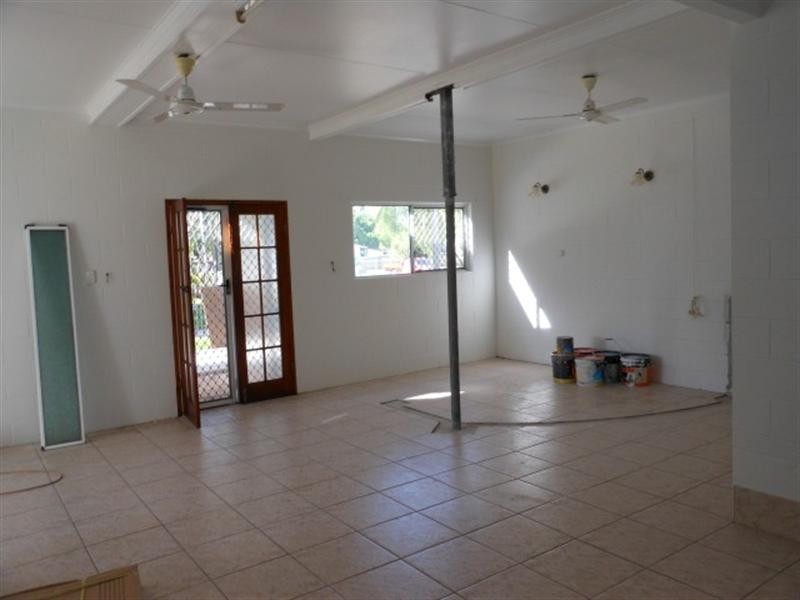 74 Ninth Avenue, Railway Estate QLD 4810