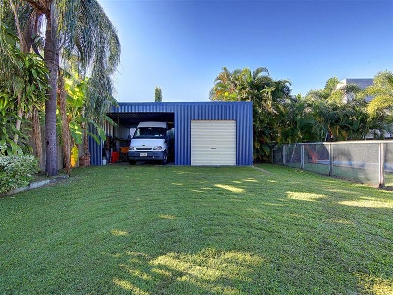 65 Livingstone Street, West End QLD 4810
