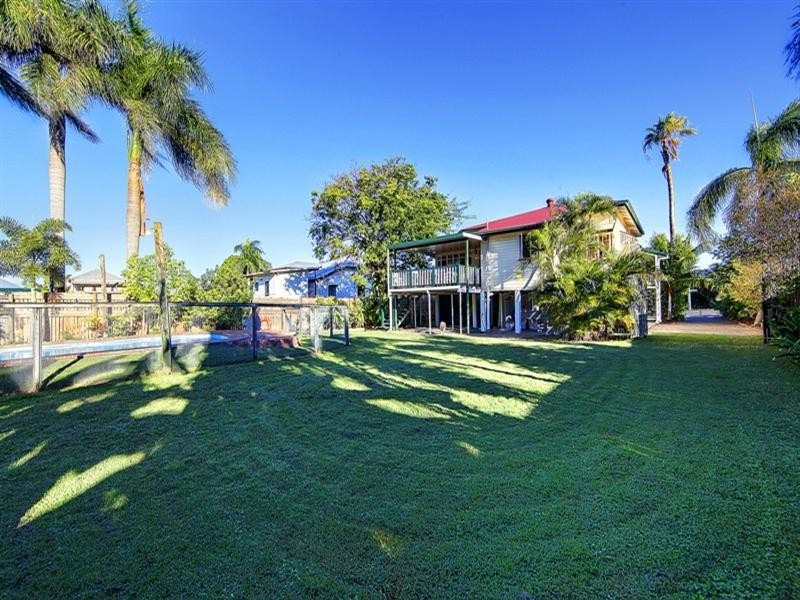 65 Livingstone Street, West End QLD 4810