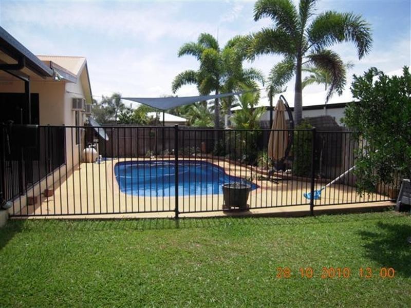 2 Buller Close, Mount Louisa QLD 4814