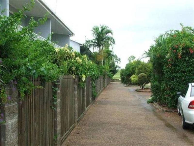 3/12 Sooning Street, Hermit Park QLD 4812