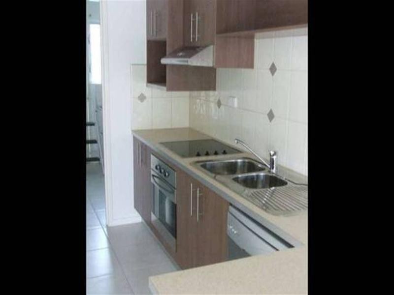 3/12 Sooning Street, Hermit Park QLD 4812