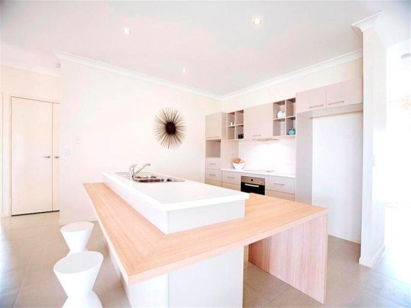 22 Dunlop Street, Kelso QLD 4815