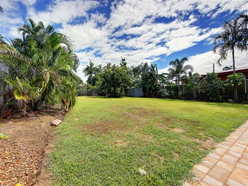 12 Buck Street, Mysterton QLD 4812