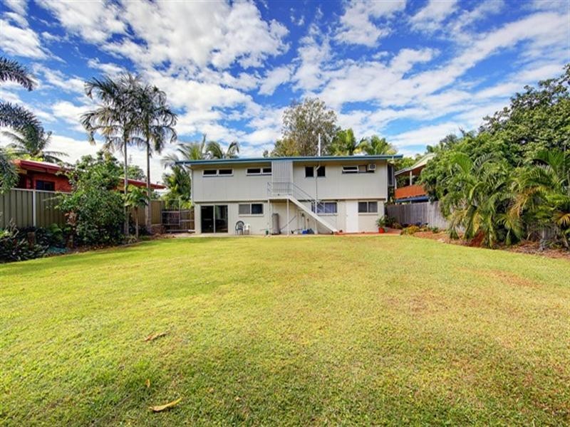 12 Buck Street, Mysterton QLD 4812