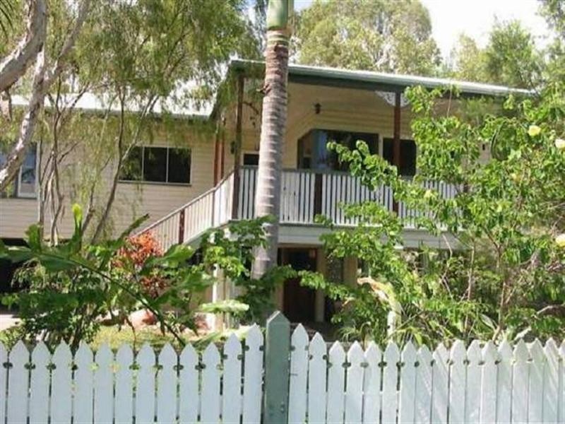 50 Hughes Street, Hermit Park QLD 4812