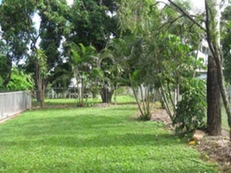 50 Hughes Street, Hermit Park QLD 4812