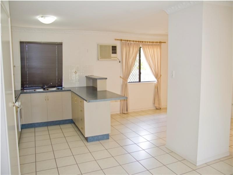 7 Black Braes Court, Mount Louisa QLD 4814