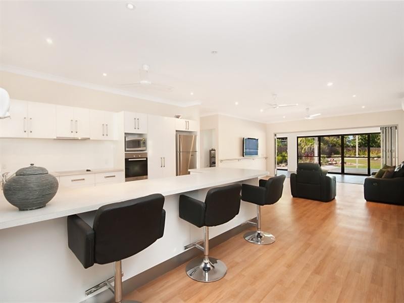 163 Racecourse Road, Cluden QLD 4811