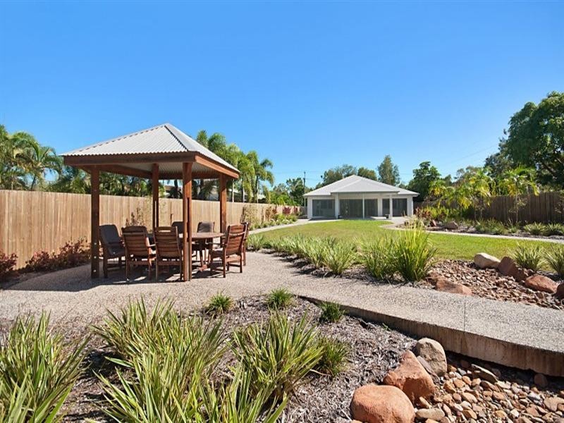 163 Racecourse Road, Cluden QLD 4811