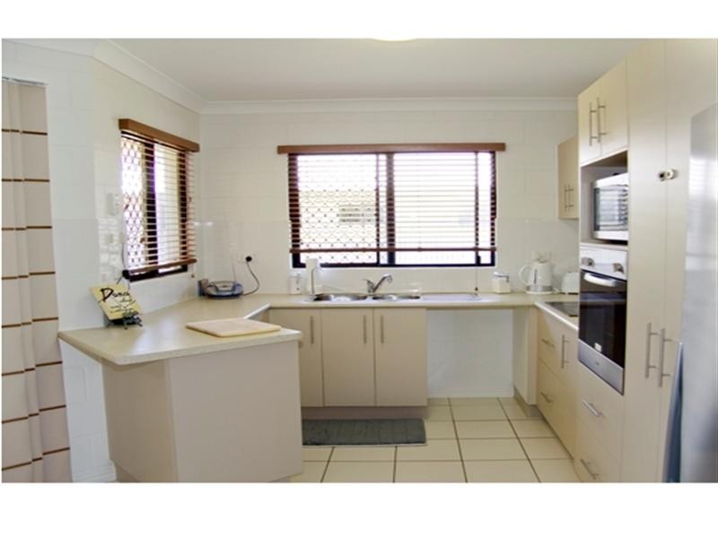 11 Thornbill Close, Kelso QLD 4815