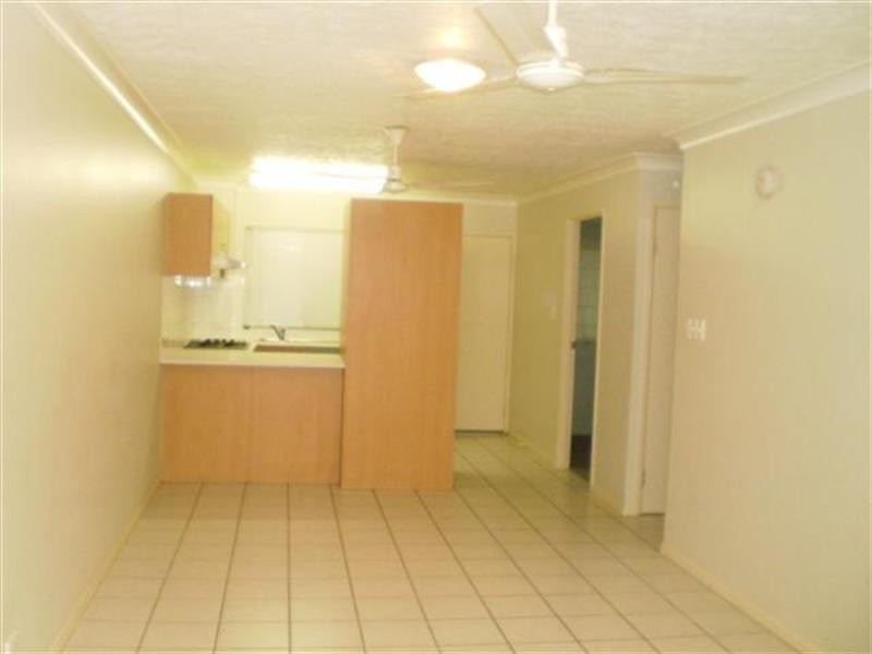 9/6-8 Bell Street, South Townsville QLD 4810