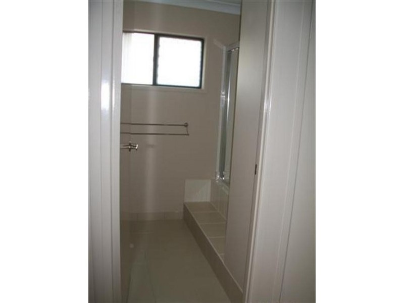 40 Ellsworth Crescent, Mount Louisa QLD 4814