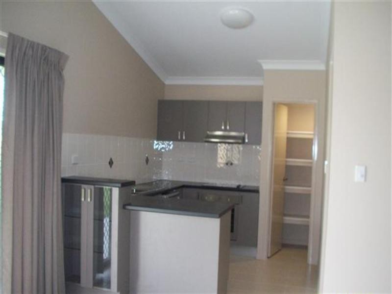 40 Ellsworth Crescent, Mount Louisa QLD 4814