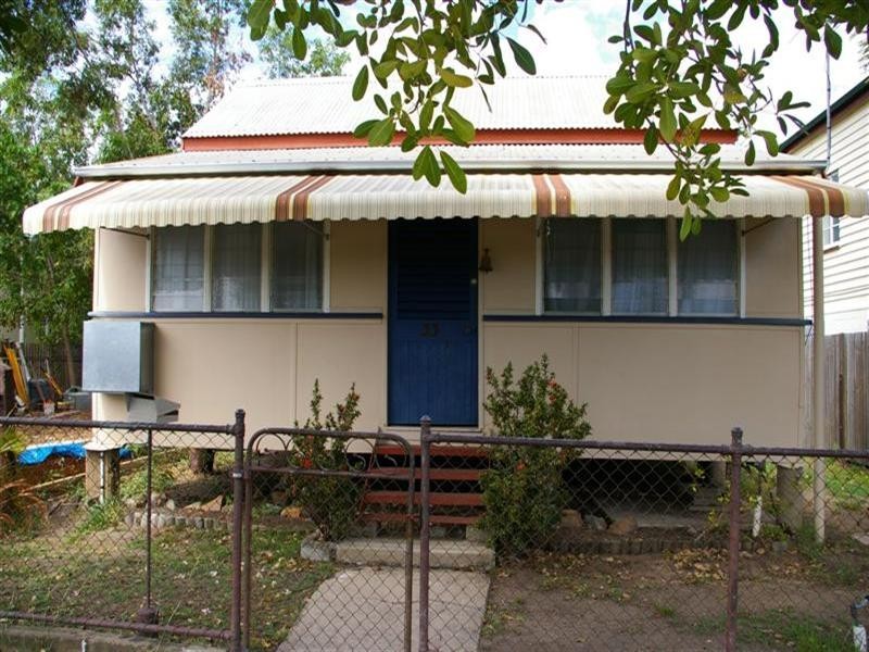 33 Perkins Street, South Townsville QLD 4810