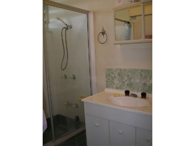 1 & 2/45 Bainbridge Street, Heatley QLD 4814