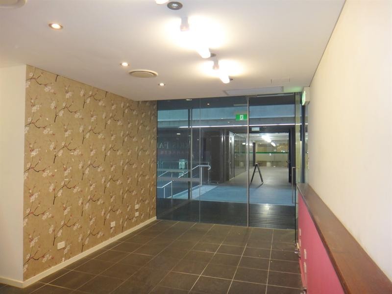 Shop 18, 24-30 Springfield Avenue, Potts Point NSW 2011