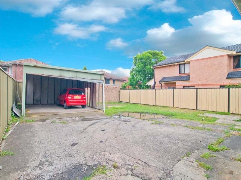 33 North Parade, Campsie NSW 2194