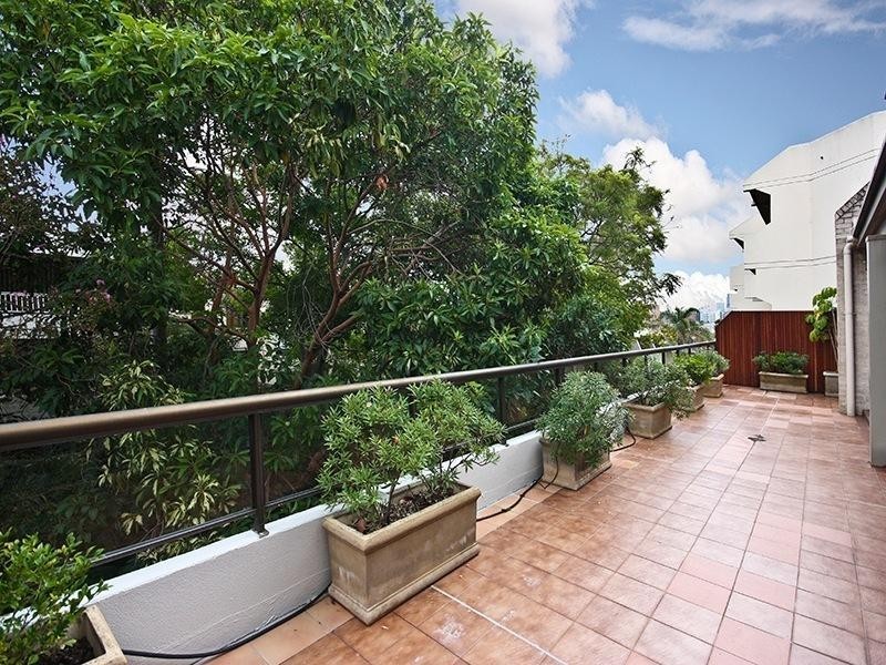Suite 3A, 2 New Mclean Street, Edgecliff NSW 2027