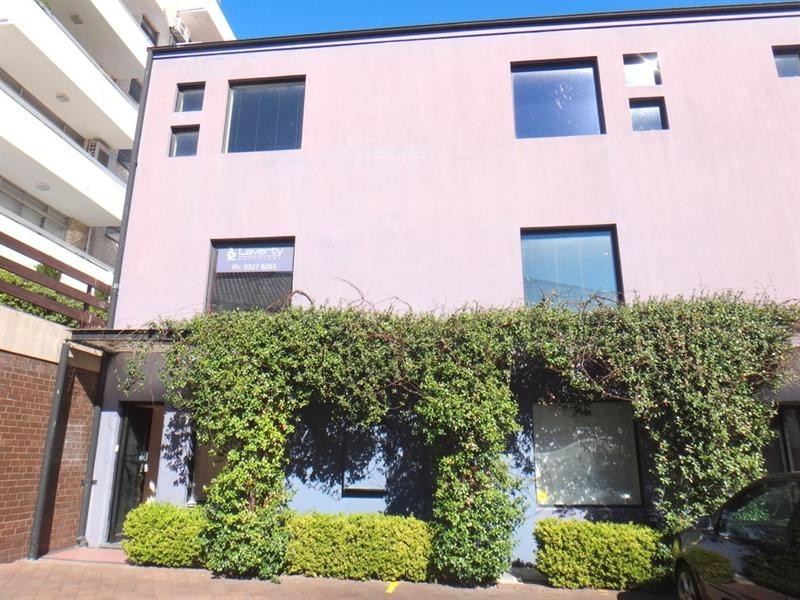 LG, 8 Manning Road, Double Bay NSW 2028