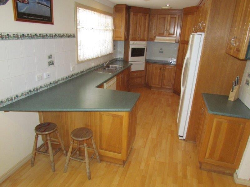 74 Preston Drive, Macksville NSW 2447