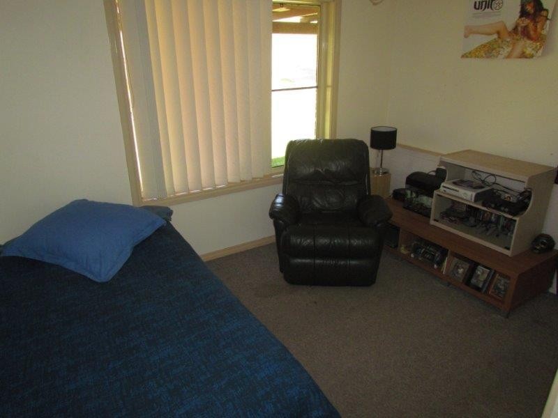 74 Preston Drive, Macksville NSW 2447