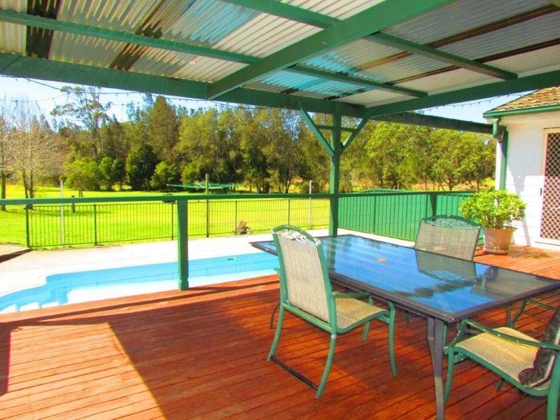 74 Preston Drive, Macksville NSW 2447
