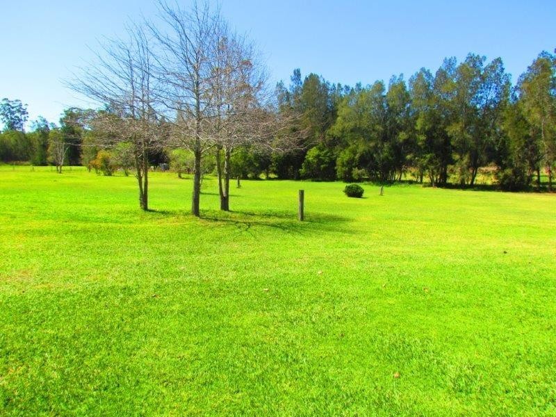 74 Preston Drive, Macksville NSW 2447