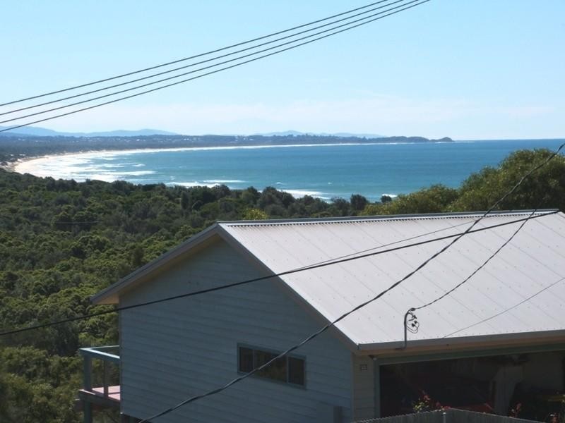 2 Panorama Parade, Scotts Head NSW 2447