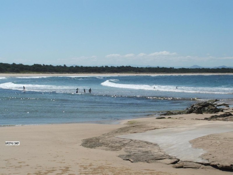 5 Gannet Drive, Scotts Head NSW 2447