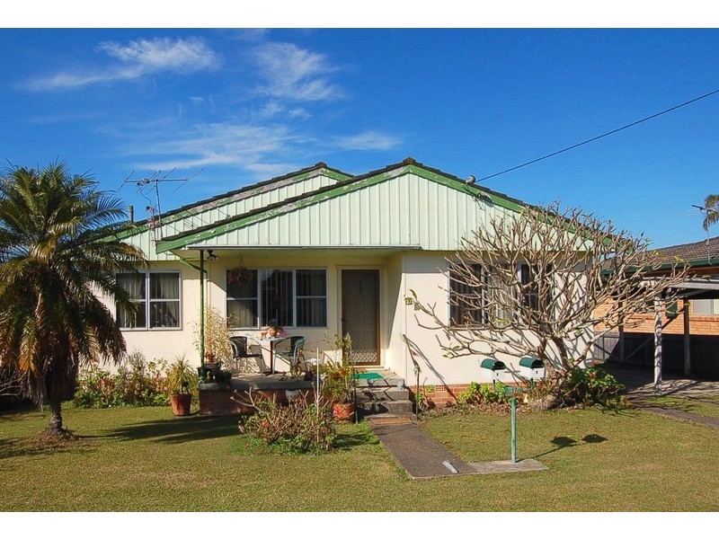 37 East Street, Macksville NSW 2447