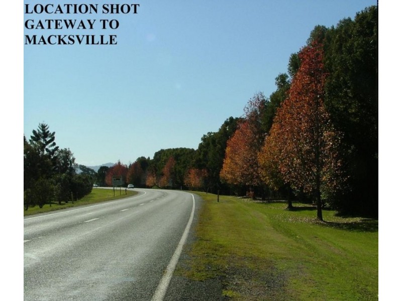 13 Glenmore Crescent, Macksville NSW 2447