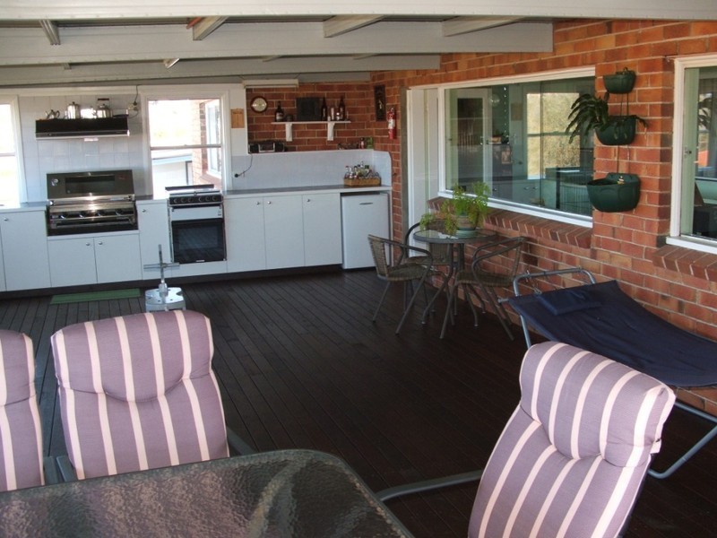 11 Matilda Street, Macksville NSW 2447