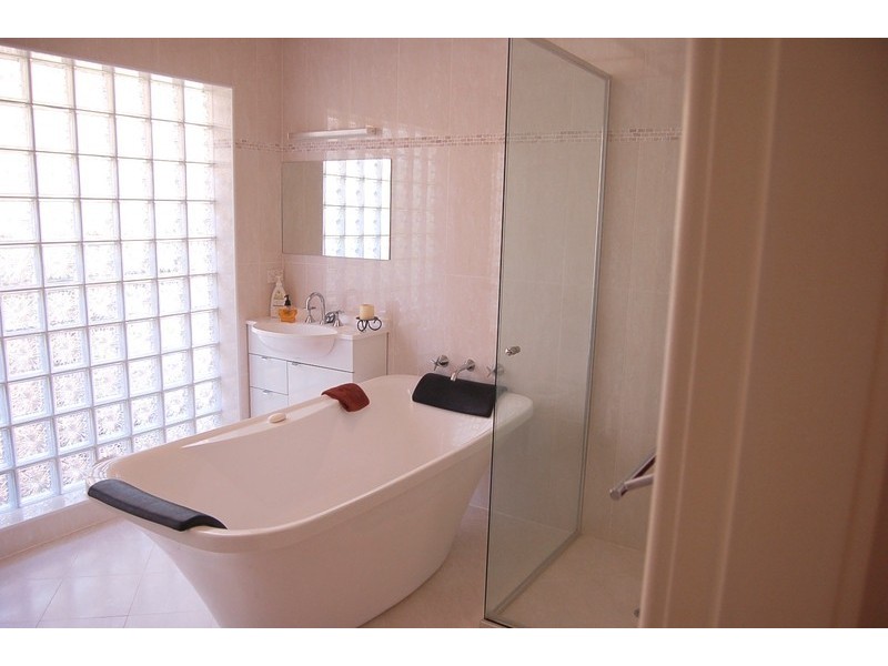 13 Sanctuary Place, Hyland Park NSW 2448