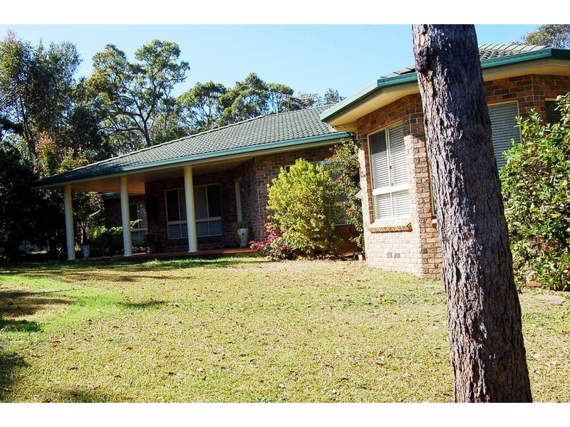 13 Sanctuary Place, Hyland Park NSW 2448