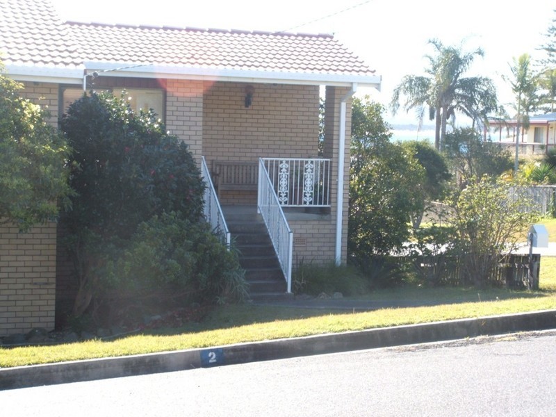 2 Vernon Street, Scotts Head NSW 2447