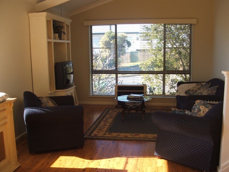 2 Vernon Street, Scotts Head NSW 2447