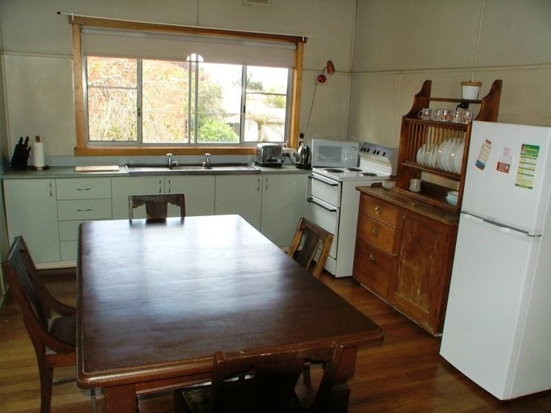 3 Frank Street, Macksville NSW 2447