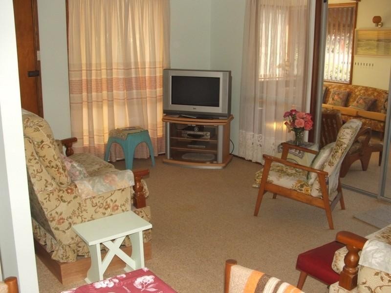 2 Gloucestor Street, Scotts Head NSW 2447