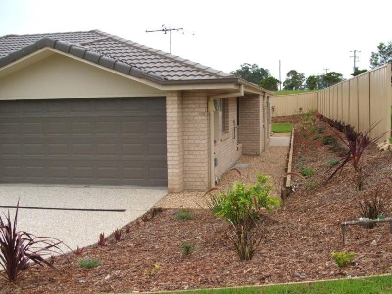 8 Preston Drive, Macksville NSW 2447