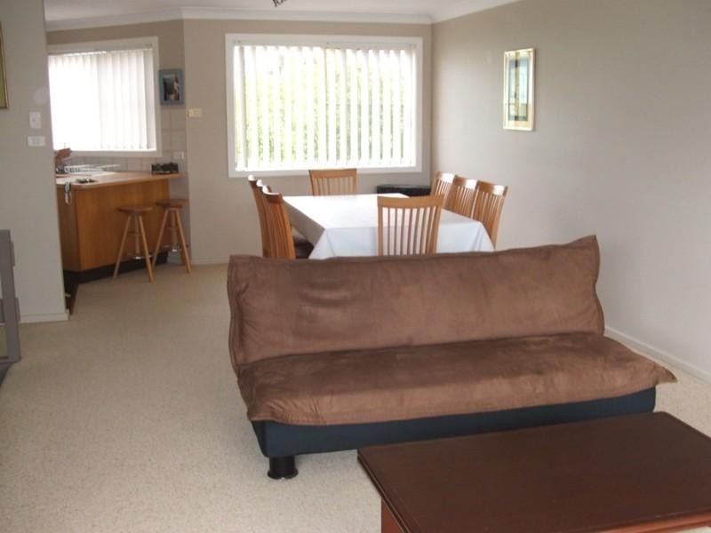 2/10 Wallace, Scotts Head NSW 2447