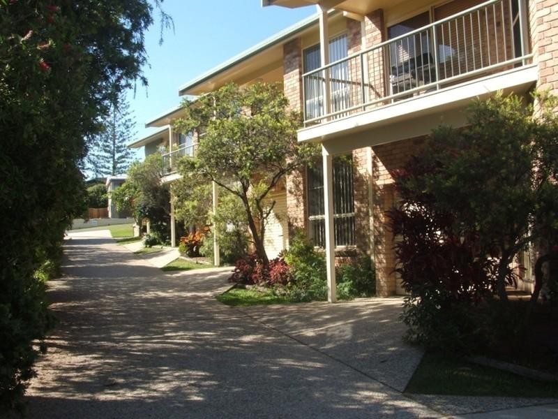 2/10 Wallace, Scotts Head NSW 2447