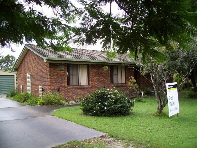 8 Nineteenth Avenue, Stuarts Point NSW 2441